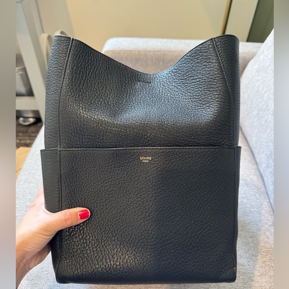 Celine Sangle Seau Calfskin Bag in Black with Gold Hardware in Large Size - Picture 5 of 15